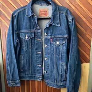 Levi's Blue Lightweight Shirt Jacket with Vintage Appeal